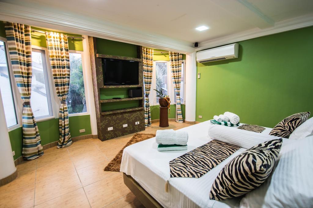 Green Monkey Resort Boracay Balabag  Room photo